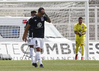 Palestino golpea a Colo Colo