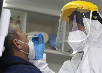 Curva y mapa de casos, contagios y muertes por región en Chile, hoy, 15 de noviembre