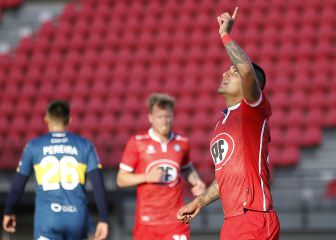 Unión La Calera golea y complica a Everton
