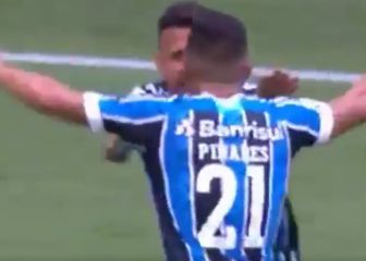 El primer golazo de Pinares en Gremio: ¡la clavó al ángulo!