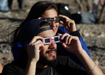 Eclipse solar 2020: ¿Se puede mirar sin lentes especiales si está nublado?