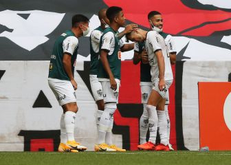 Vargas dio el triunfo al Mineiro y reabre una gran sociedad