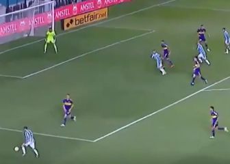 El notable pase gol de Eugenio Mena ante Boca Juniors