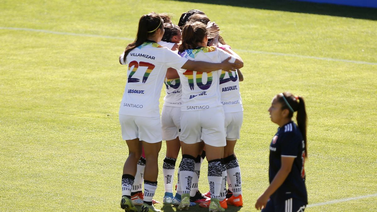 Santiago Morning vence a las Leonas y logra el tricampeonato - AS Chile