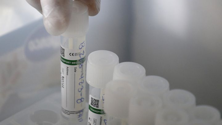 Curva y mapa de casos, contagios y muertes por región en Chile, hoy, domingo 27 de diciembre