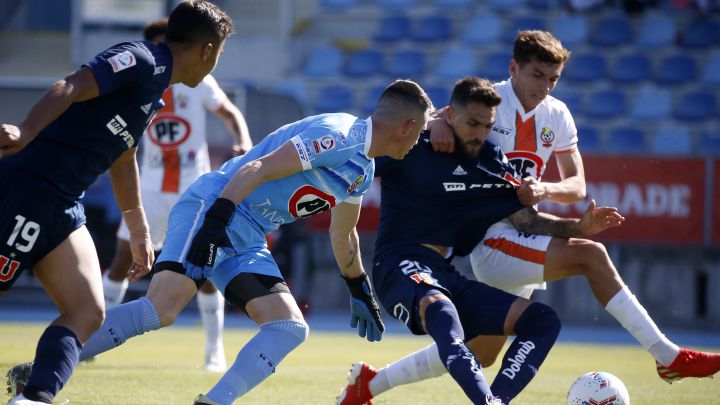 Partido Descenso U De Chile / U. de Chile - 97imaju / Borraría a vargas y pulgar: