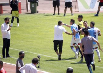 Los dardos del capitán de Antofagasta a Quinteros: 