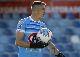 Cinco meses sin sueldo, un kiosco y un año parado: la dura carrera de figura de Cobresal