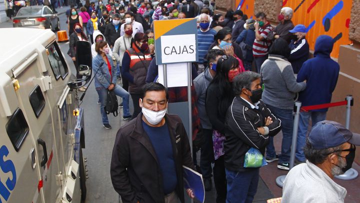 Curva y mapa de casos, contagios y muertes por región en Chile, hoy, 6 de enero