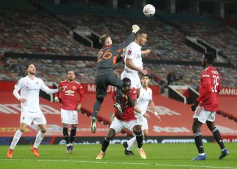 Francisco Sierralta se va de Old Trafford con una derrota