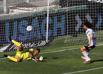 1x1 Colo Colo: Cortés y Falcón sacaron la cara en un pobre equipo de Quinteros