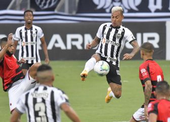 Vargas y Atlético Mineiro ganan y se vuelven a ilusionar