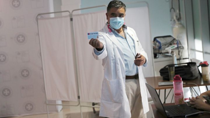 Curva y mapa de casos, contagios y muertes por región en Chile, hoy, 20 de enero