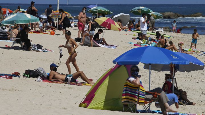 Curva y mapa de casos, contagios y muertes por región en Chile, hoy, 3 de febrero