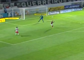 ¿No le avisaron? El doloroso error de Isla en el empate de Flamengo