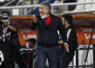 El día clave que definirá la continuidad de Ariel Holan