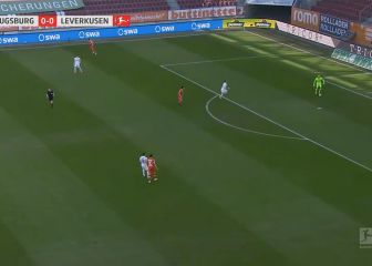 El 'blooper' que protagonizó el arquero del Leverkusen: increíble