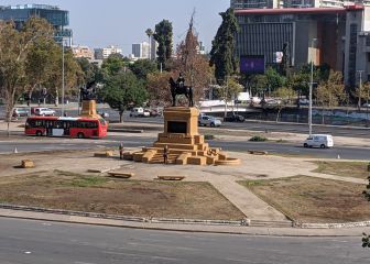 Quemada la estatua del general Baquedano: detenidos, querellas y qué ocurrirá tras las protestas