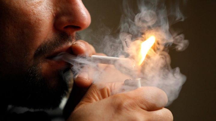 ¿Se pueden comprar cigarros y tabaco durante la cuarentena en Chile?