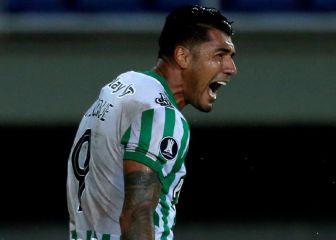 La UC sufrió en el debut