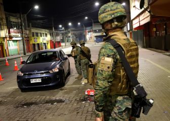 Toque de queda hoy, domingo 25 de abril en Chile: horarios, hasta cuándo va y multas por salir