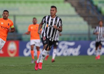 Eduardo Vargas, en alerta