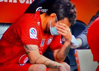 La extraña jugada que sacó a Valdivia del partido con la UC