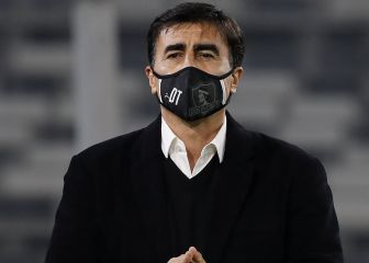 Quinteros da paso un atrás en su largo conflicto con los árbitros