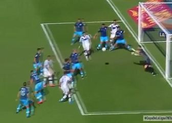 ¡Al límite! Gabriel Arias se lució con esta atajada en Argentina