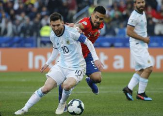 Paulo Díaz, baja para la Roja