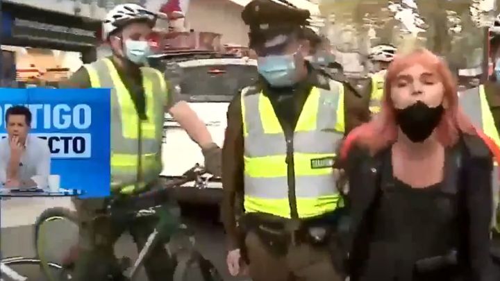 ¡Cantante Camila Moreno sufrió detención en medio de un despacho en vivo!