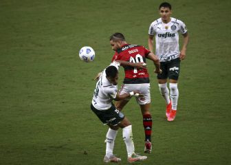 Flamengo venció a Palmeiras con sólido partido de Isla