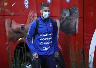 De titular a descartado: la razón que dejó fuera a Sierralta del debut ante Argentina