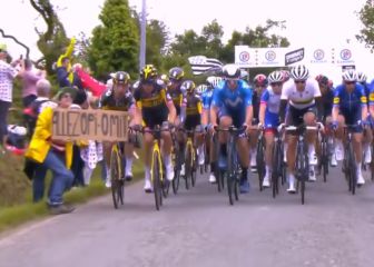 El increíble accidente del Tour de Francia provocado por un espectador