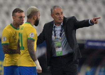 Tite reveló su gran duda en el '11' para el duelo con la Roja