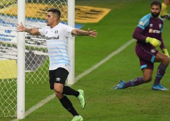 ¡Héroe total! Pinares le dio la primera victoria a Gremio en el Brasileirao