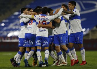 La UC golea a O'Higgins y sube a la cima de la tabla