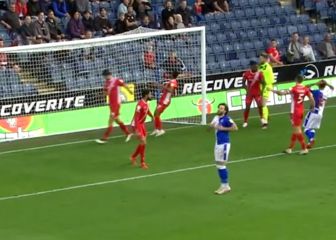 ¡Estaba solo! El increíble gol que falló Brereton en Inglaterra