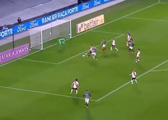 ¡Ante Díaz! Las dos chances de Vargas contra River Plate