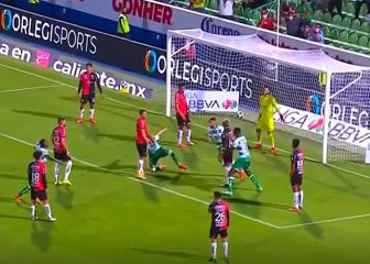 La increíble mala fortuna de Jeraldino: era el gol del triunfo a los 89', pero...