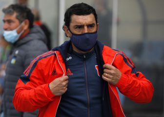 Valencia sorprende y presiona por la renovación de Larrivey
