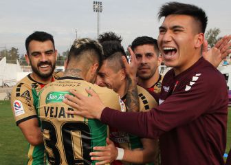 Palestino golea a la UC y se escapa del fondo de la tabla