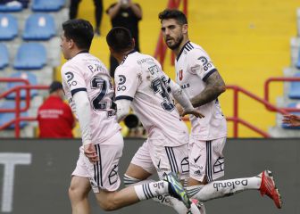 Larrivey aparece y la U rescata un punto ante Huachipato