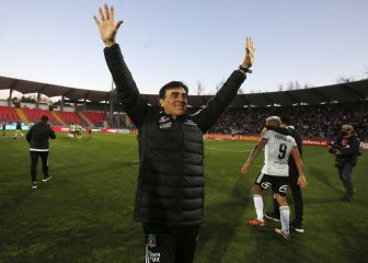 La ruta de Quinteros para reinventar a Colo Colo: del caos a conseguir un trofeo