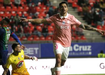 La UC vence a La Calera y le mete presión a Colo Colo