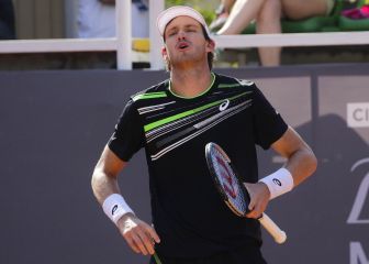 Jarry sufrió en singles, pero se quedó con el dobles en Santiago