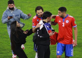 La locura por Brereton en San Carlos: máscaras, cantos, fotos y un abrazo inolvidable