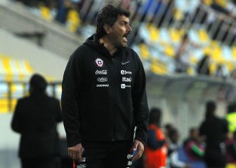 José Letelier presentó una nueva nómina en la Roja