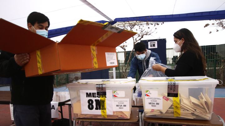 Elecciones Presidenciales Chile 2021: ¿es obligatorio votar y dónde tengo que hacerlo?