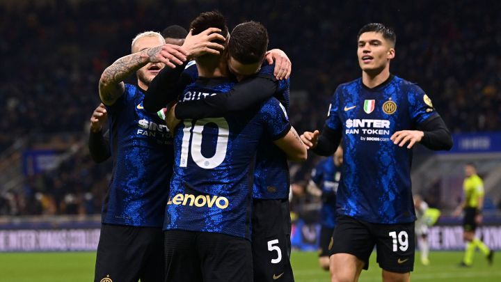 El Inter de Milán supera el trámite y los chilenos suman minutos